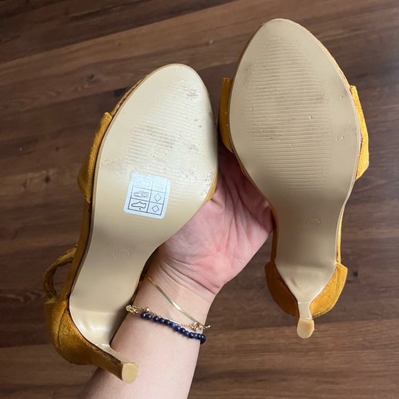 💛 Fringed Mustard Yellow Women’s Stiletto Heels 💛 - Picture 5 of 11